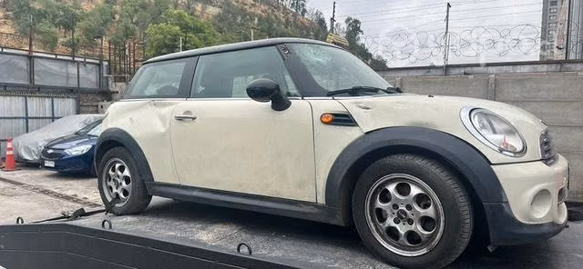 Mini cooper en desarme