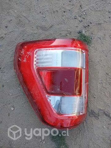 Foco trasero izquierdo ford f-150 2023