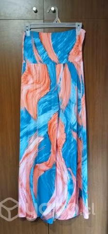 Pantalón que asemeja falda, hermoso diseño talla M