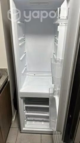 Nevera Midea verla es compárala, 4 meses de uso.