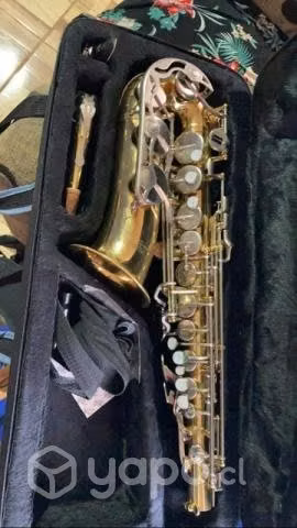 Saxofon alto Yamaha yas23