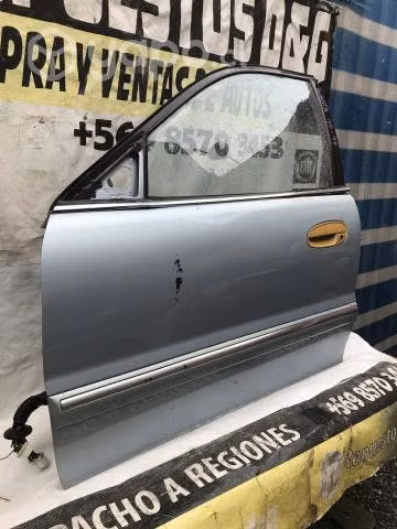 Puerta delantera izquierda Hyundai sonata