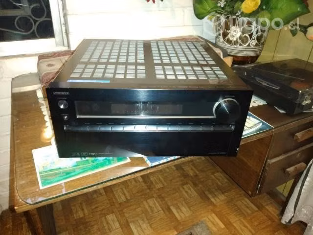 Receiber Onkyo un monstruo y muy pesado con
