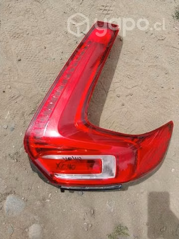 Foco trasero volvo xc40 2019
