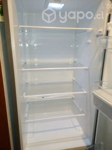 Nevera con dispensador de agua - Imagen 4
