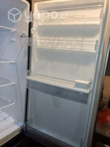 Nevera con dispensador de agua - Imagen 3
