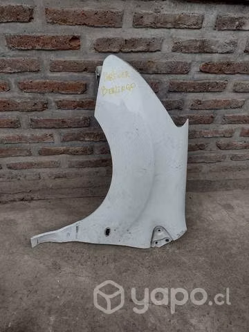 Tapabarro isquierdo Peugeot Berlingo