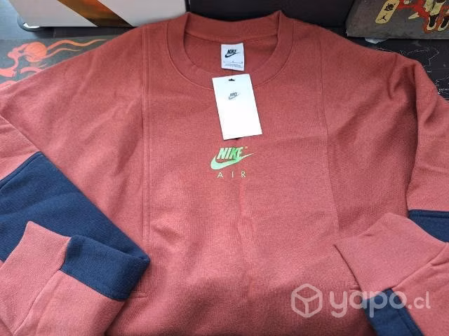 Poleron Nike