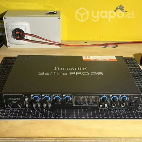 Interfaz de audio estudio Focusrite Safire Pro 26
