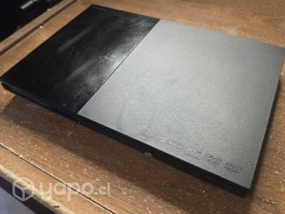 PlayStation 2 Slim Version en perfecto estado +acs