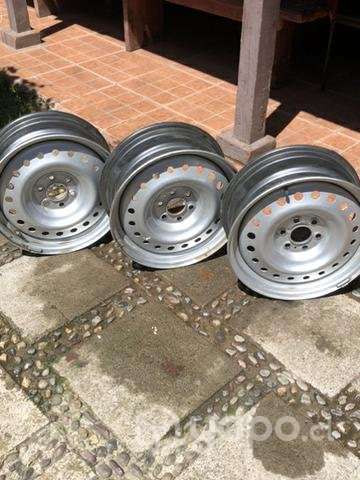 3 llantas Aro 17 Nissan Navara - Imagen 3