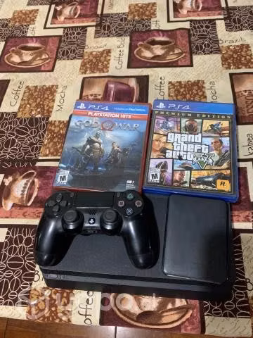 PlayStation 4 slim 500GB