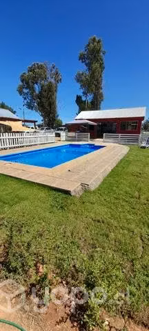 Parcela con Casa, Quincho, Piscina y tinaja