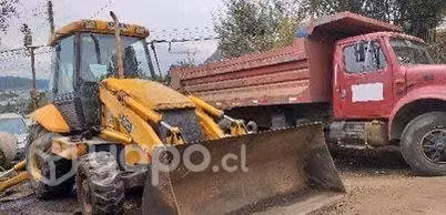Arriendo de retro excavadora
