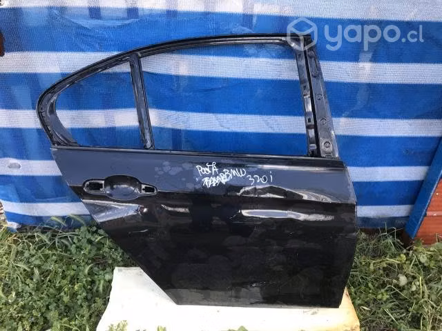 Puerta trasera derecha BMW 320i