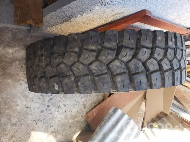 3 neumaticos para camion 275x80x22.5
