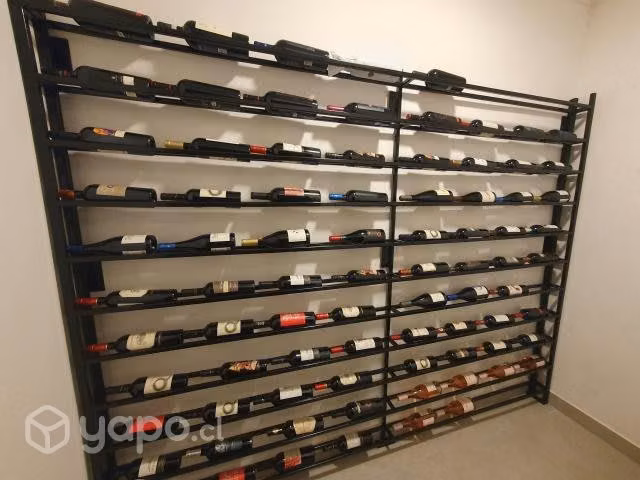 Cava de vinos metálica