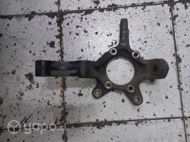Muñón delant. zquierdo suzuki gran nomade 2015