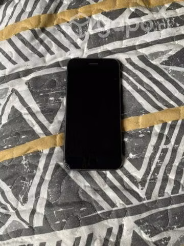 Celular iPhone 8 64 gb - Imagen 2