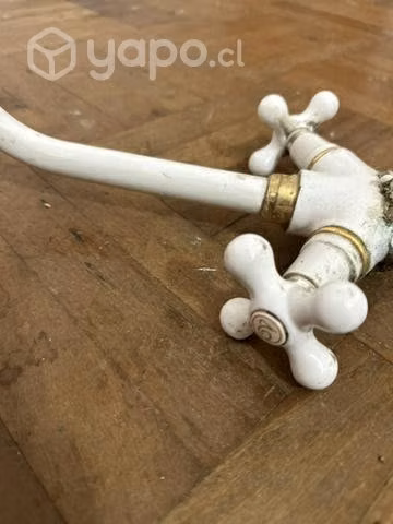 Llave muy antigua con bronce. - Imagen 2