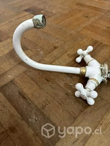 Llave muy antigua con bronce. - Imagen 3