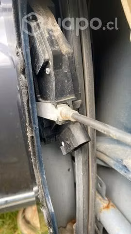 Chapa cerradura de puerta izquierda Mazda Bt 2018