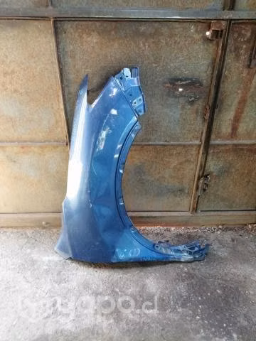 Tapabarro derecho nissan xtrail original