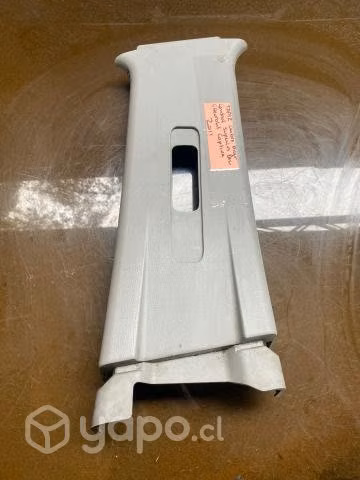 Tapiz cubre pilar sup der centr Chevrolet Captiva