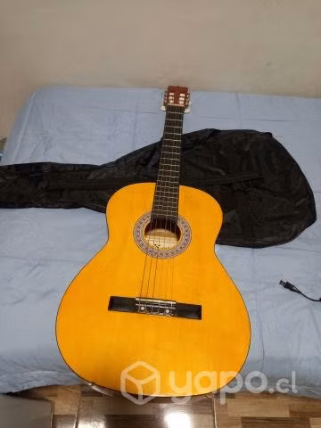 Guitarra acústica marca santana con funda - Imagen 2