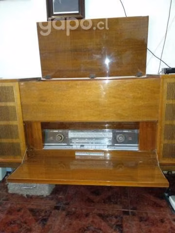 Radiofonógrafo modelo Breisgau 15 de Luxe