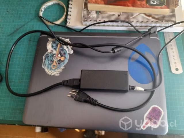 Notebook assus con disco duro extra 12 G