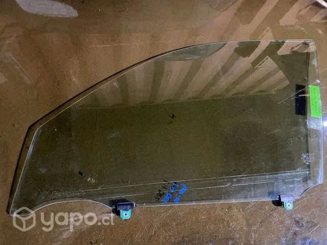 Vidrio original puerta del izq Daihatsu Terios