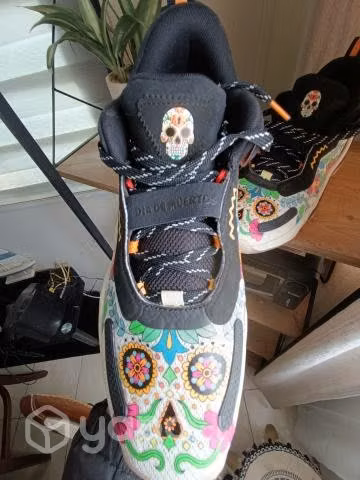 Zapatillas adidas 'Dia de Muertos'