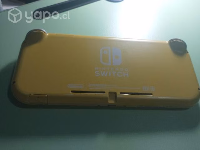 Nintendo switch lite color amarilla