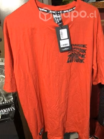 Polera Zooyork nueva - Imagen 2