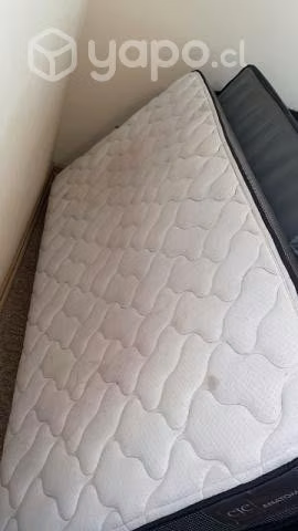 Cama 1 plaza con colchón y sofá 100.000 conversab