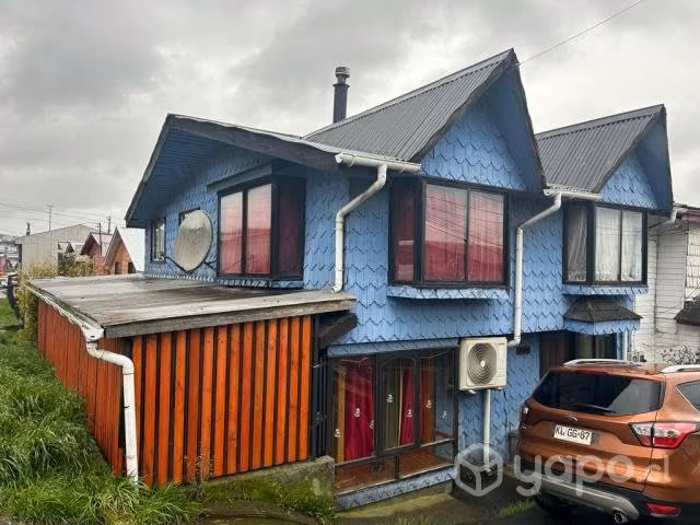 Vendo casa ubicada en el centro de Quellón