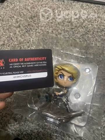 Figura de Ricen, original y en su caja - Imagen 3