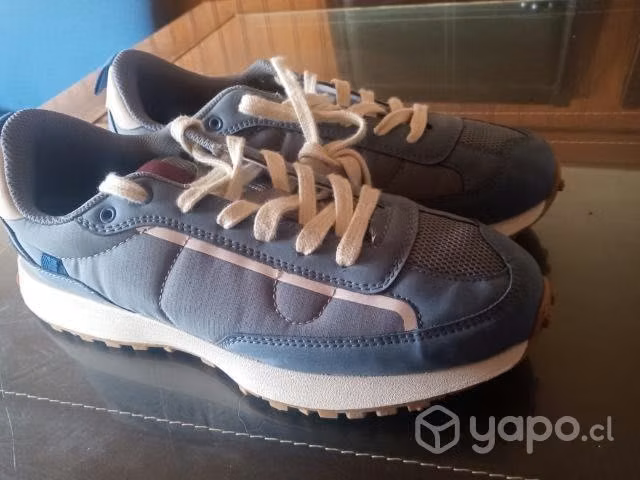 Zapatillas zara de niño