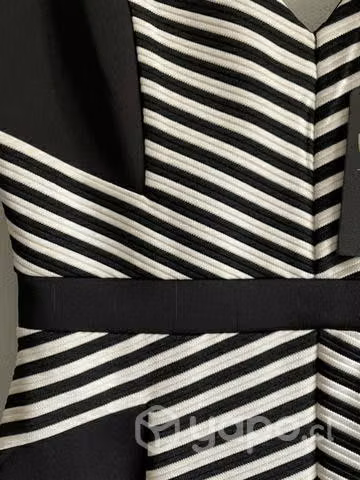 Vestidos iO y Mossimo nuevos