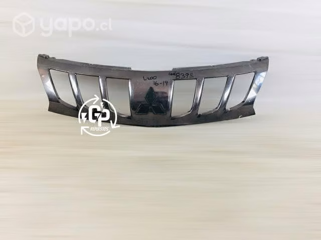 Máscara Mitsubishi l