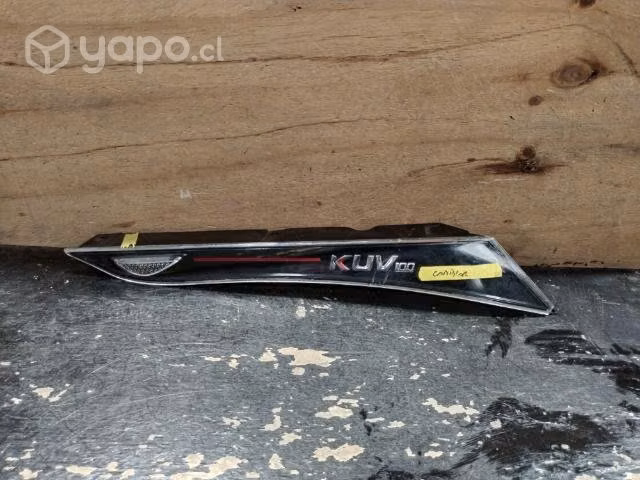 Foco tapabarro máhindra kuv100 Rh /mj01