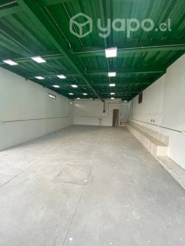 Arriendo Local Comercial en esquina principal