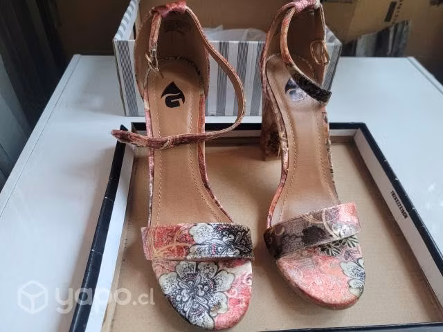 Sandalias tacón - Imagen 4