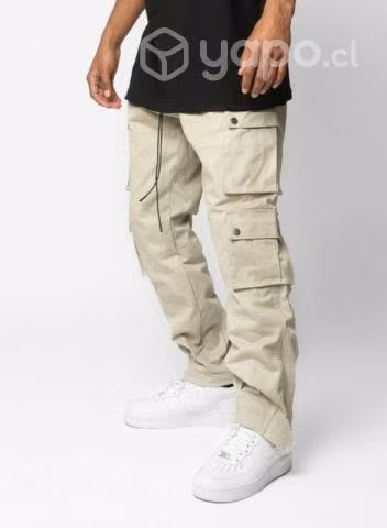 Pantalón cargo