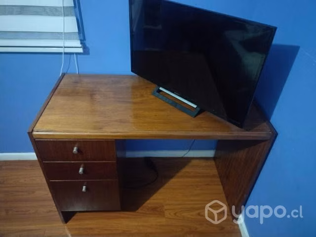 Escritorio de madera - Imagen 4