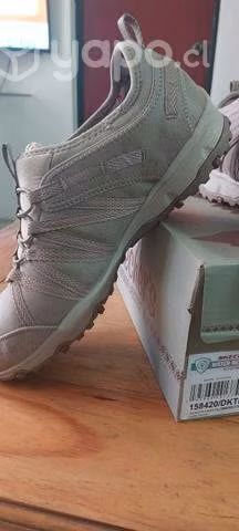Zapatillas Skechers Water Repellent Vegan