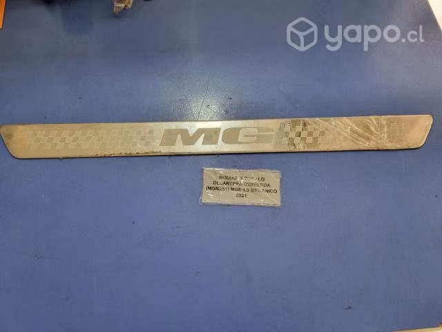 Moldura Zocalo Delantera Izquierda (MGM251) MG6