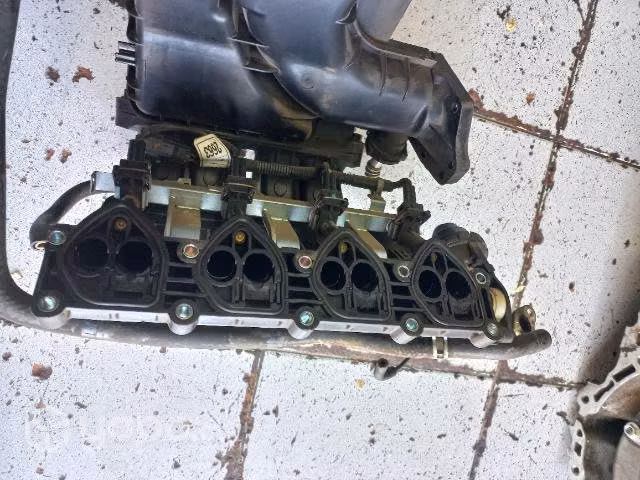 Múltiple de admisión chevrolet spark gt 2021