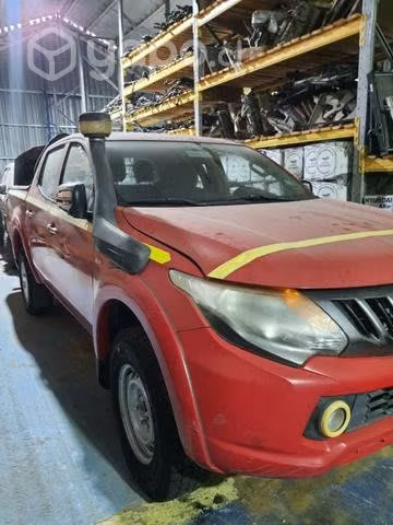 Capot mitsubishi l200 año 2018 original impecable